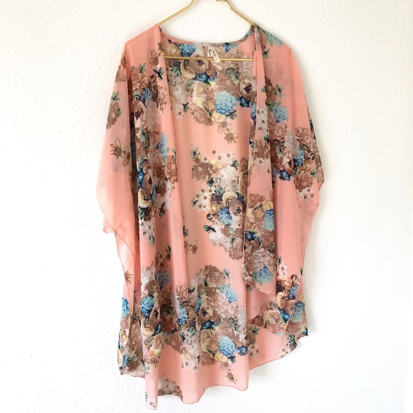 Live 4 Truth Tops - Live for Truth pink floral kimono